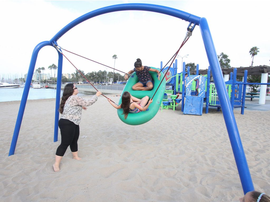 Raft Swing (200202838)
