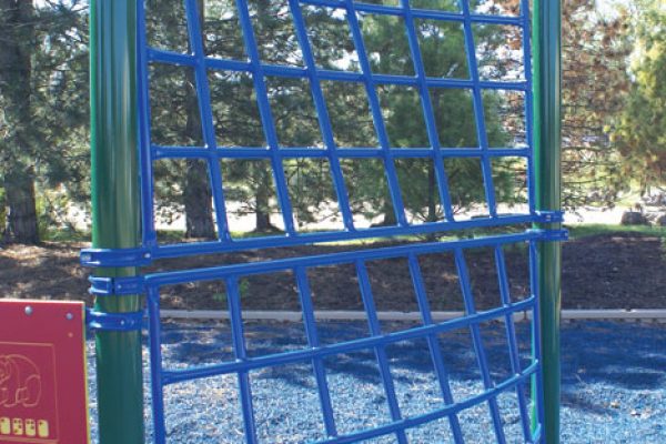 Steel Curved Climbing Wall With Posts (200202293)